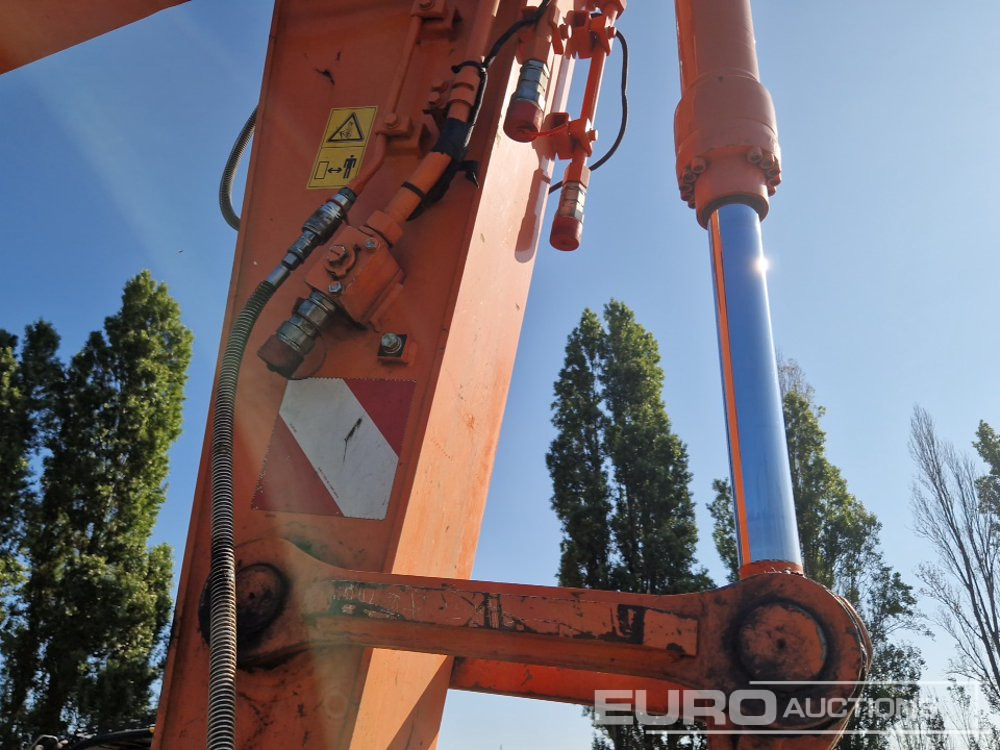 Pelle sur pneus 2015 Hitachi ZX190W-5: photos 21