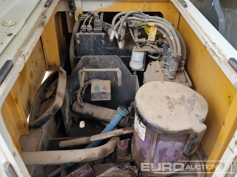 Pelle sur chenille 2015 Volvo EC220EL: photos 37
