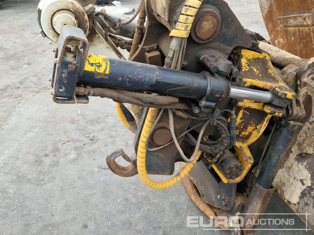 Pelle sur chenille 2015 Volvo EC220EL: photos 22