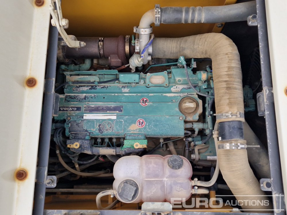 Pelle sur chenille 2015 Volvo EC220EL: photos 32