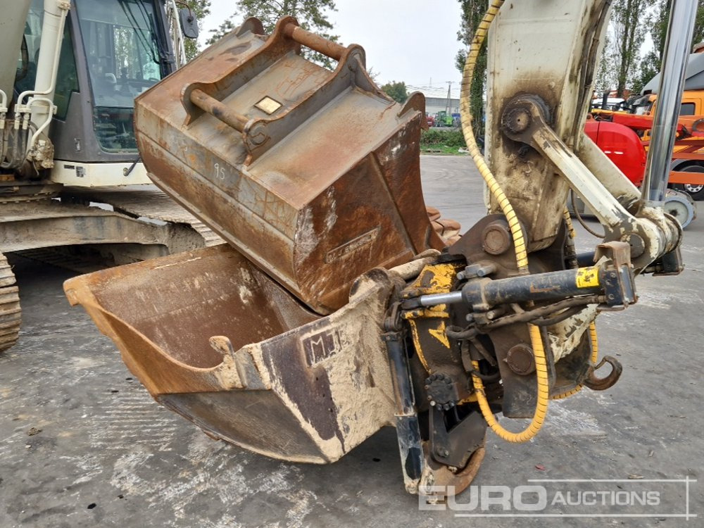 Pelle sur chenille 2015 Volvo EC220EL: photos 19
