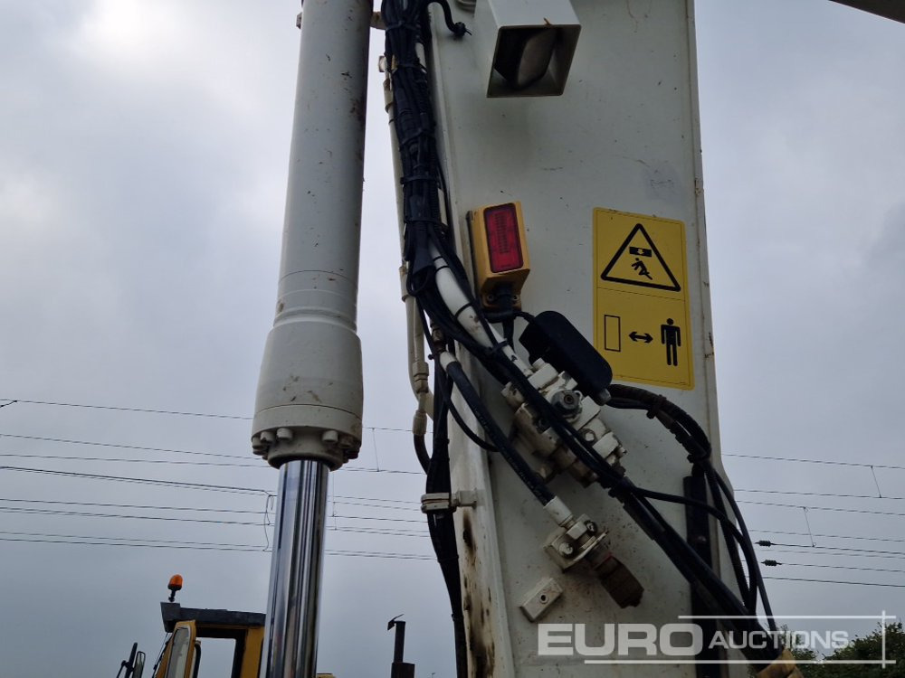 Pelle sur chenille 2015 Volvo EC220EL: photos 23
