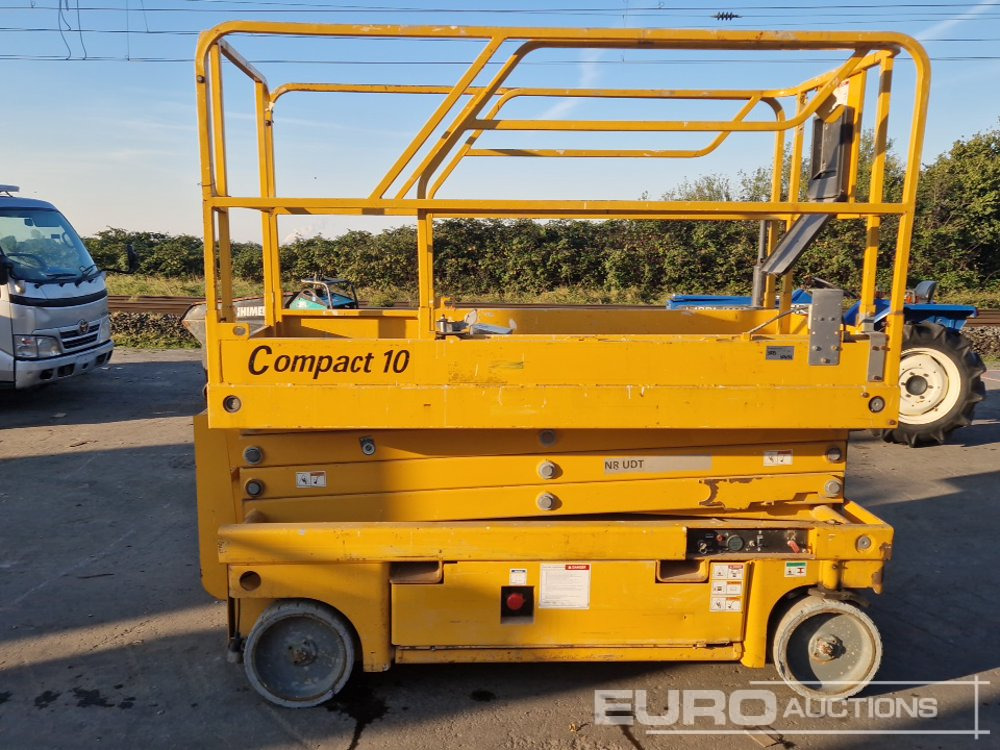 2016 Haulotte Compact 10 - Nacelle: photos 2 2016 Haulotte Compact 10 - Nacelle: photos 2