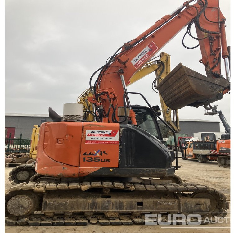 2016 Hitachi ZX135US-5B - Pelle sur chenille: photos 1 2016 Hitachi ZX135US-5B - Pelle sur chenille: photos 1
