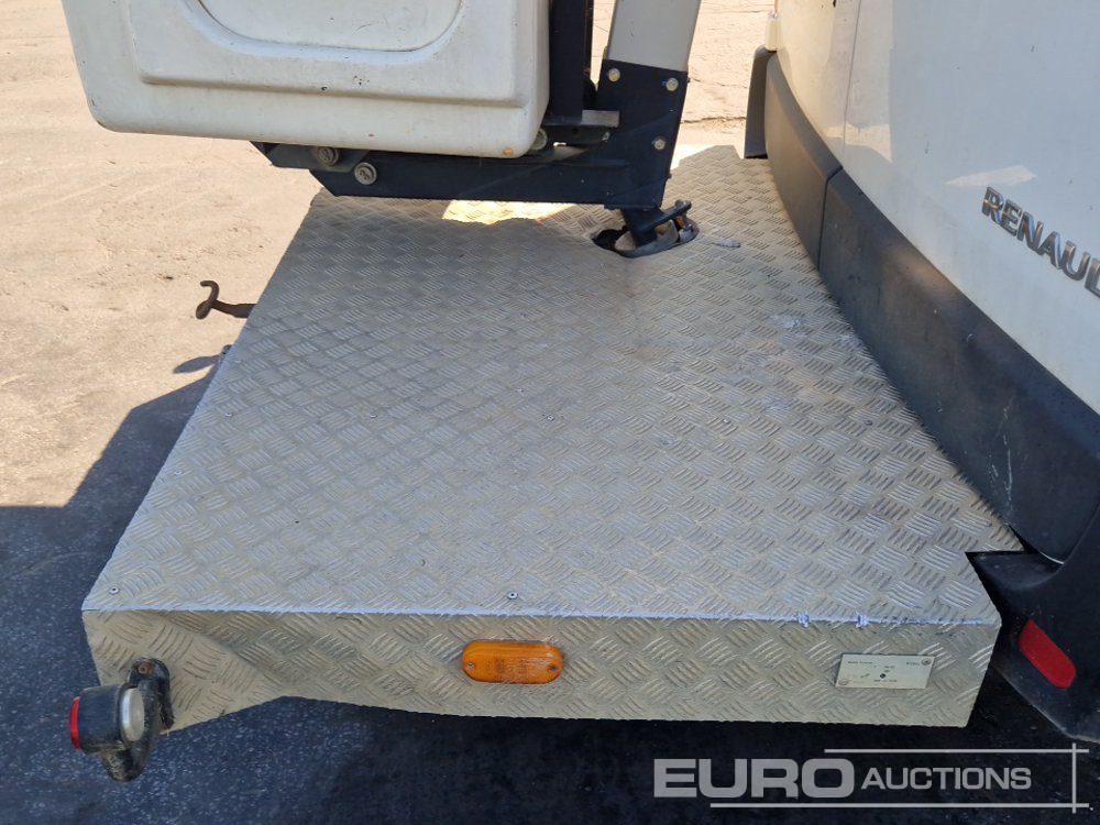 Camion avec nacelle 2019 Renault Master: photos 18