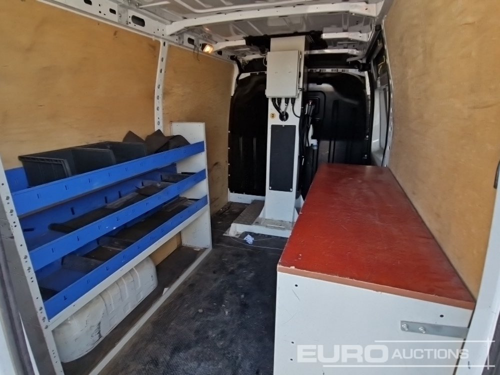 Camion avec nacelle 2019 Renault Master: photos 23
