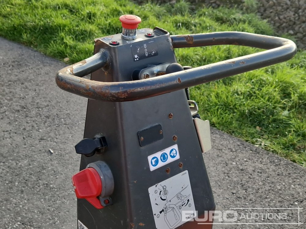 Travaux routiers 2023 Husqvarna LH700: photos 10