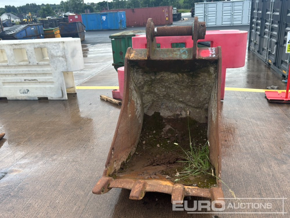 Godet 32" Digging Bucket 80mm Pin to suit 20 Ton Excavator: photos 6