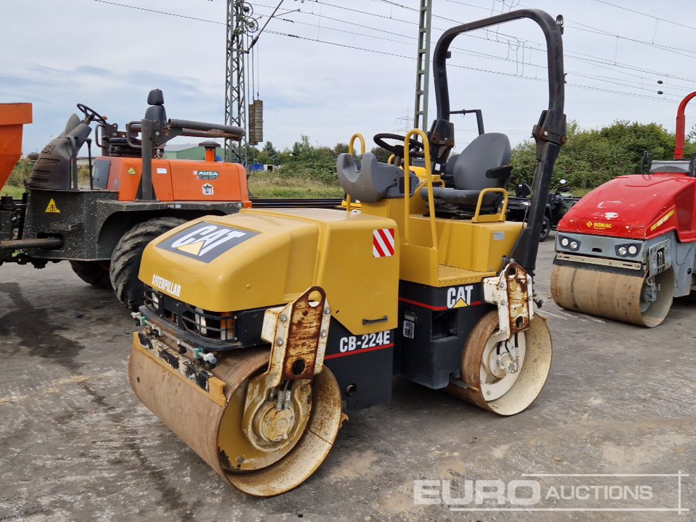 CAT CB-224E - Compacteur: photos 1 CAT CB-224E - Compacteur: photos 1