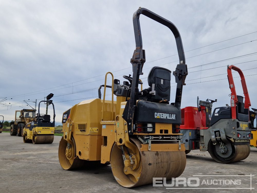 CAT CB22 - Compacteur: photos 3 CAT CB22 - Compacteur: photos 3