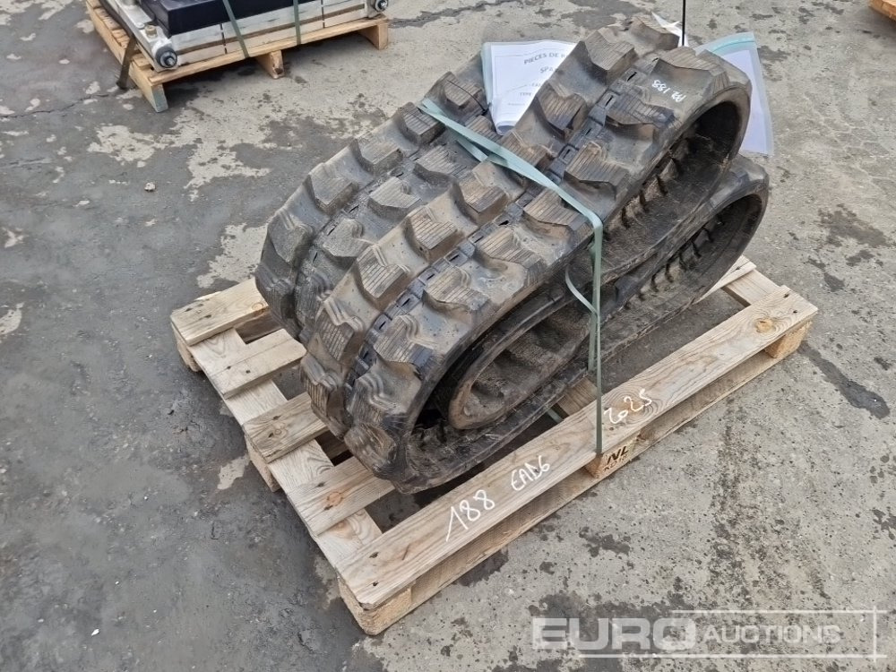 Camso 250x52.5x76 Rubber Tracks - Chenille pour Engins de chantier: photos 3 Camso 250x52.5x76 Rubber Tracks - Chenille pour Engins de chantier: photos 3