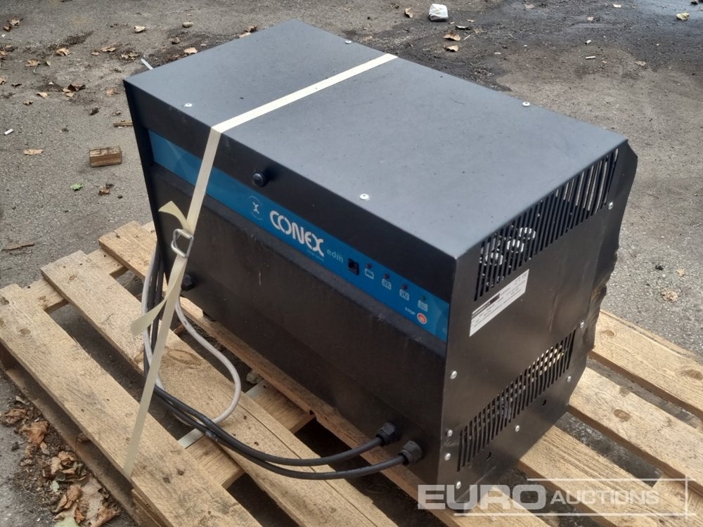 Conex 400V Battery Charger, 4.3kW - 50/60Hz - Matériel de chantier: photos 1 Conex 400V Battery Charger, 4.3kW - 50/60Hz - Matériel de chantier: photos 1