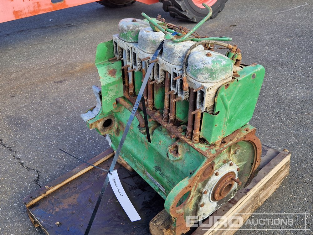 Deutz 4 Cylinder Diesel Engine - Moteur: photos 4 Deutz 4 Cylinder Diesel Engine - Moteur: photos 4