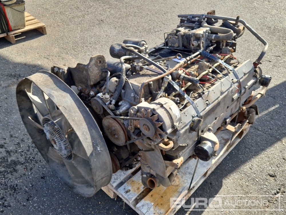 Deutz 6 Cylinder Turbo Diesel Engine - Moteur: photos 3 Deutz 6 Cylinder Turbo Diesel Engine - Moteur: photos 3