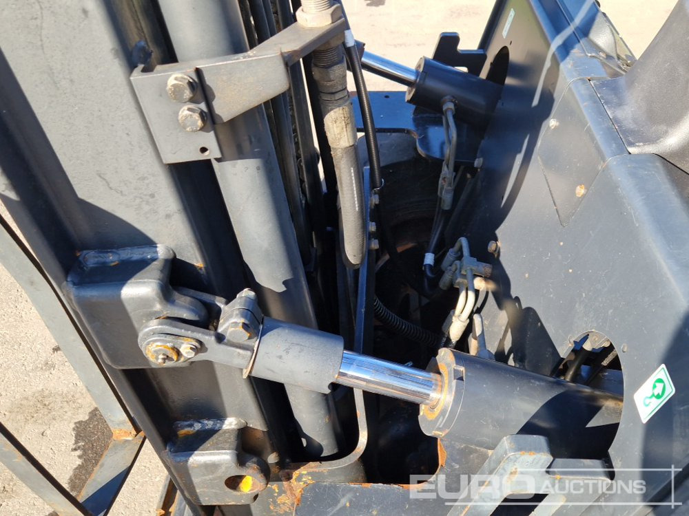 Chariot élévateur à gaz Doosan G25P-3: photos 19
