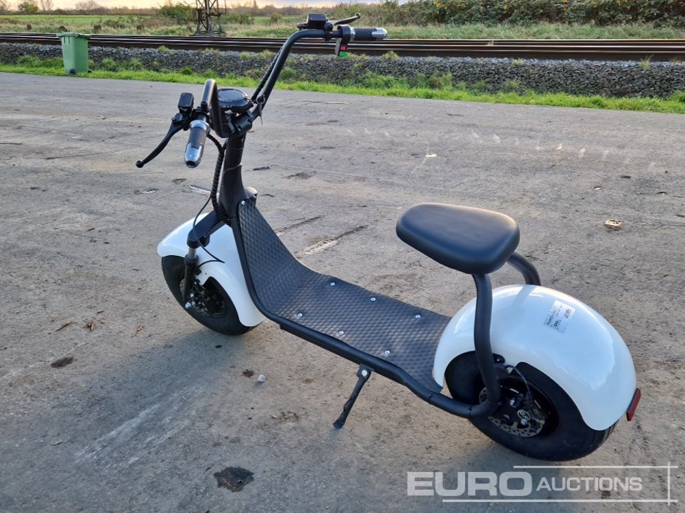Electric Scooter - Voiturette de golf: photos 2 Electric Scooter - Voiturette de golf: photos 2