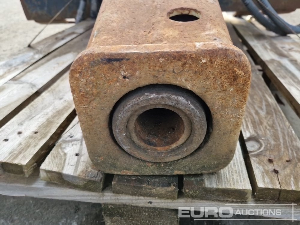 Furukawa F3LN Hydraulic Breaker to suit Skidsteer Loader - Marteau hydraulique: photos 5 Furukawa F3LN Hydraulic Breaker to suit Skidsteer Loader - Marteau hydraulique: photos 5