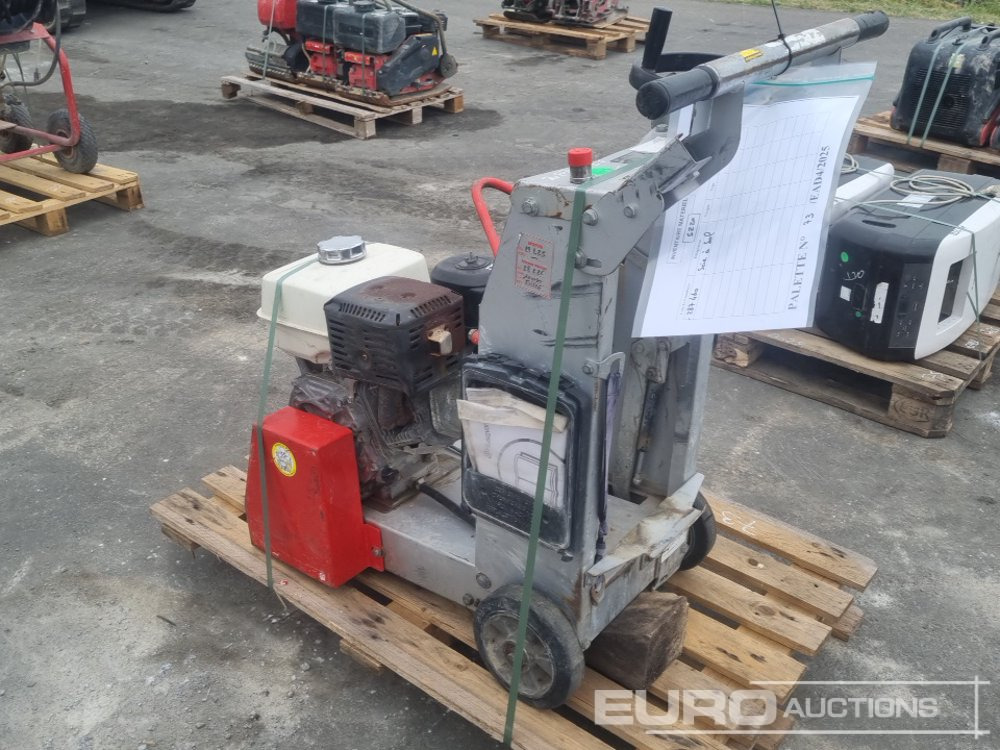 Husqvarna FS400LV - Travaux routiers: photos 2 Husqvarna FS400LV - Travaux routiers: photos 2