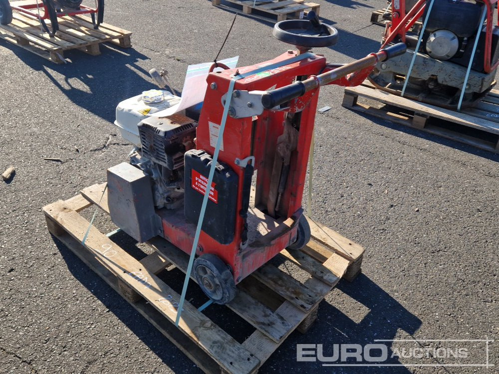 Husqvarna FS400LV - Travaux routiers: photos 2 Husqvarna FS400LV - Travaux routiers: photos 2