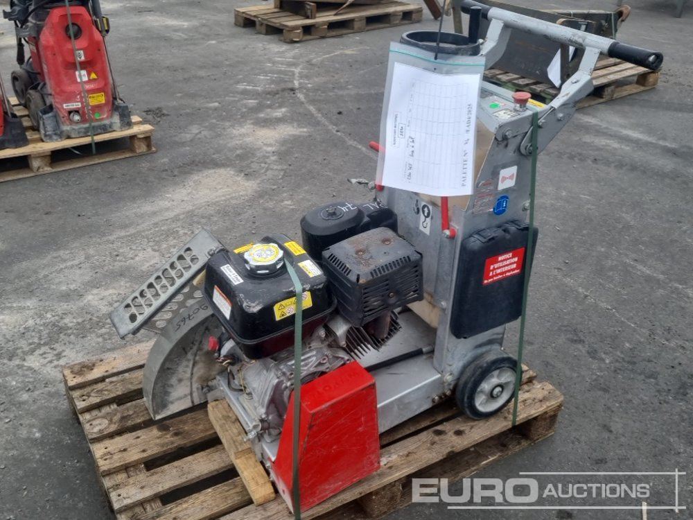 Husqvarna FS400LV - Travaux routiers: photos 1 Husqvarna FS400LV - Travaux routiers: photos 1