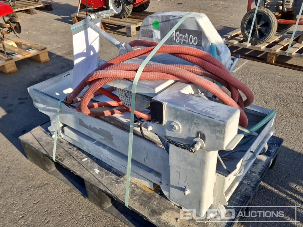 Husqvarna TS350E - Travaux routiers: photos 2 Husqvarna TS350E - Travaux routiers: photos 2