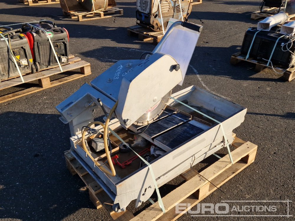 Husqvarna TS350E - Travaux routiers: photos 1 Husqvarna TS350E - Travaux routiers: photos 1