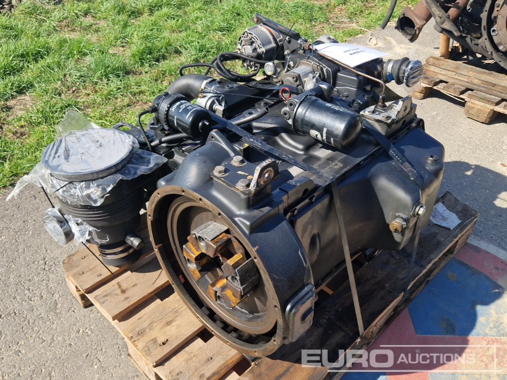 John Deere 4 Cylinder 4045DF270 Engine - Moteur: photos 1 John Deere 4 Cylinder 4045DF270 Engine - Moteur: photos 1