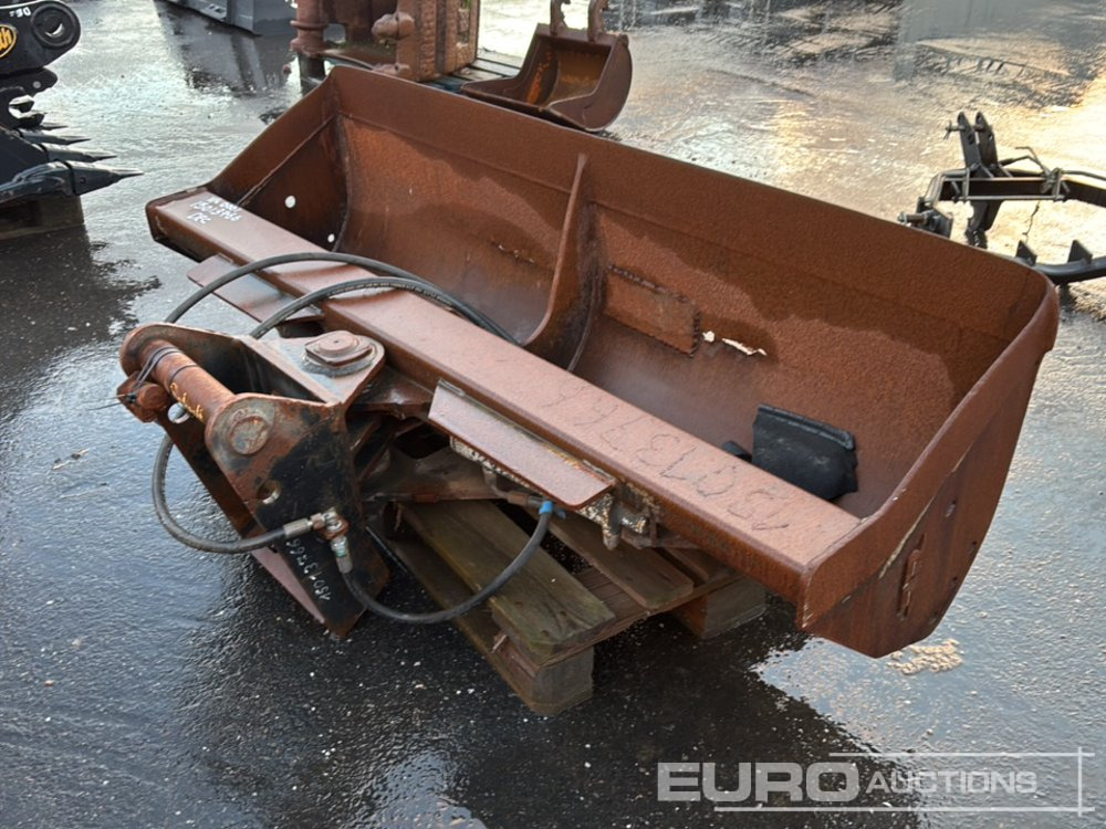 Lehnhoff 72" Hydraulic Tilt Ditchinmg Bucket, MS08 - Godet: photos 5 Lehnhoff 72" Hydraulic Tilt Ditchinmg Bucket, MS08 - Godet: photos 5