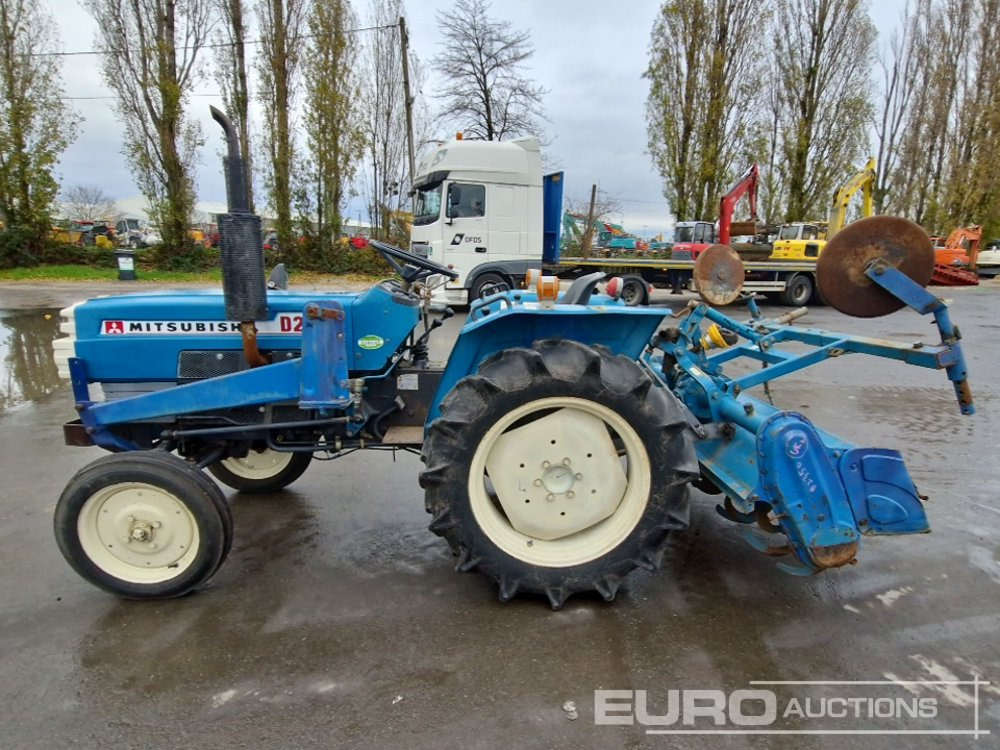 Mitsubishi D2350 - Micro tracteur: photos 2 Mitsubishi D2350 - Micro tracteur: photos 2