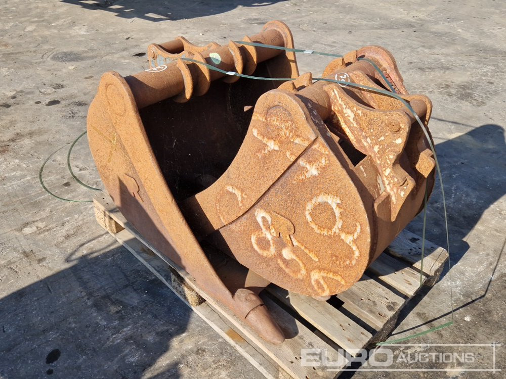 Morin Bucket (2 of) - Godet: photos 4 Morin Bucket (2 of) - Godet: photos 4