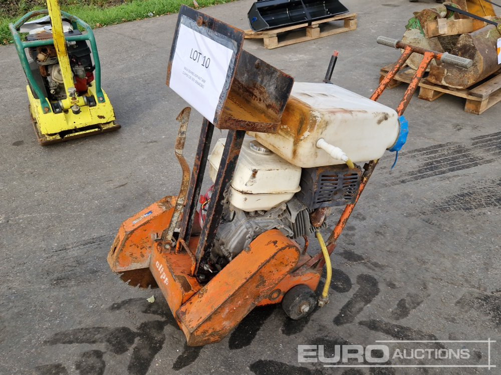 Norton Clipper C85 - Travaux routiers: photos 1 Norton Clipper C85 - Travaux routiers: photos 1