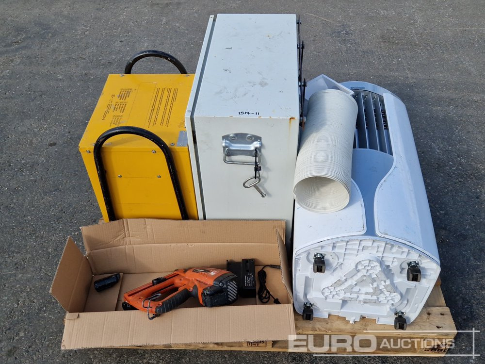 Pallet of AC, Nailgun, Heater, Distribution Box - Matériel de chantier: photos 1 Pallet of AC, Nailgun, Heater, Distribution Box - Matériel de chantier: photos 1