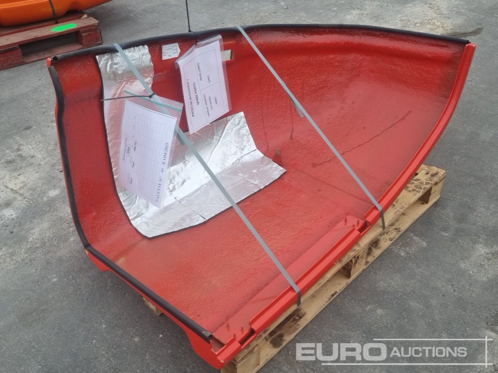 Bonnet to suit Manitou Manlift - Pièces de rechange: photos 2 Bonnet to suit Manitou Manlift - Pièces de rechange: photos 2