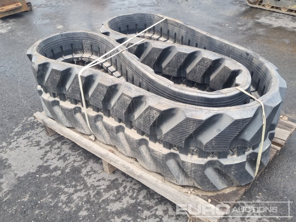 Rubber Track to suit Terex TC125 - Chenille pour Engins de chantier: photos 4 Rubber Track to suit Terex TC125 - Chenille pour Engins de chantier: photos 4
