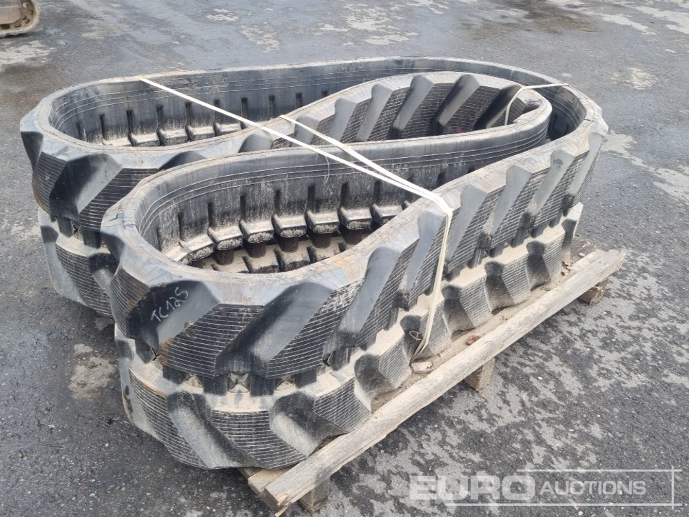 Rubber Track to suit Terex TC125 - Chenille pour Engins de chantier: photos 3 Rubber Track to suit Terex TC125 - Chenille pour Engins de chantier: photos 3