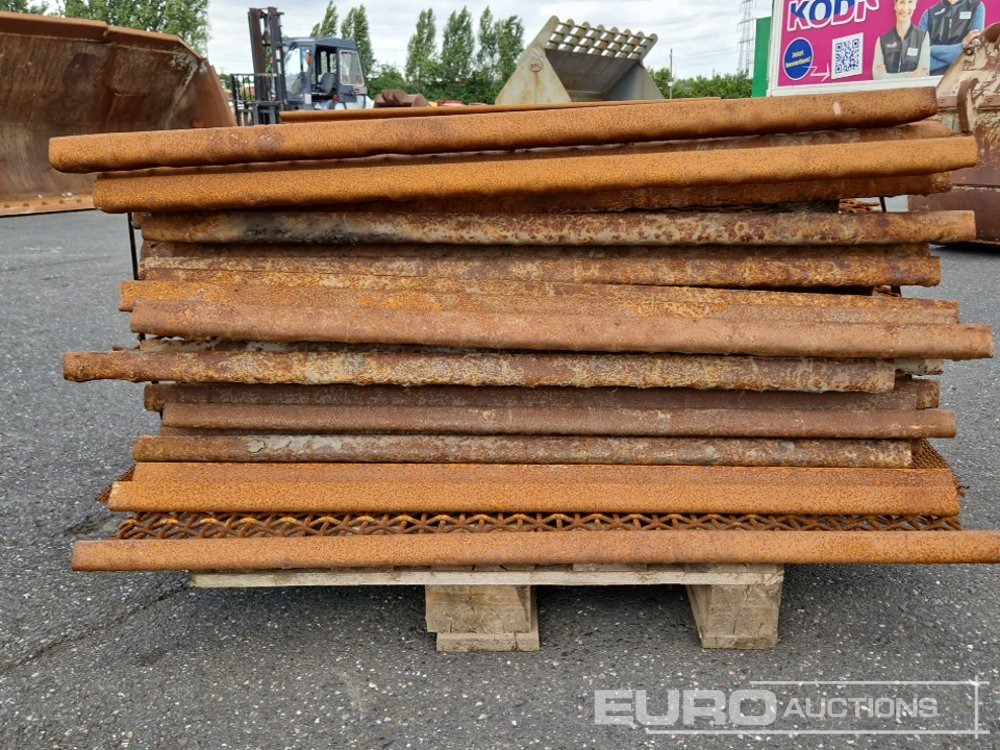 Godet Screening Mesh (11 of): photos 6
