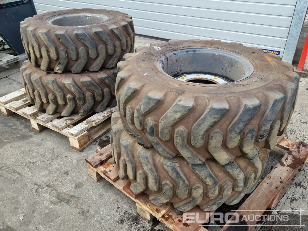 Tyres on Rims to suit Manitou 160ATJ (4 of) - Pneu: photos 2 Tyres on Rims to suit Manitou 160ATJ (4 of) - Pneu: photos 2
