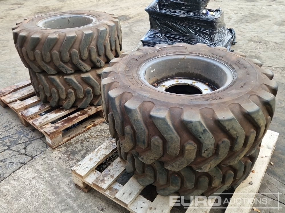 Tyres on Rims to suit Manitou 160ATJ (4 of) - Pneu: photos 4 Tyres on Rims to suit Manitou 160ATJ (4 of) - Pneu: photos 4