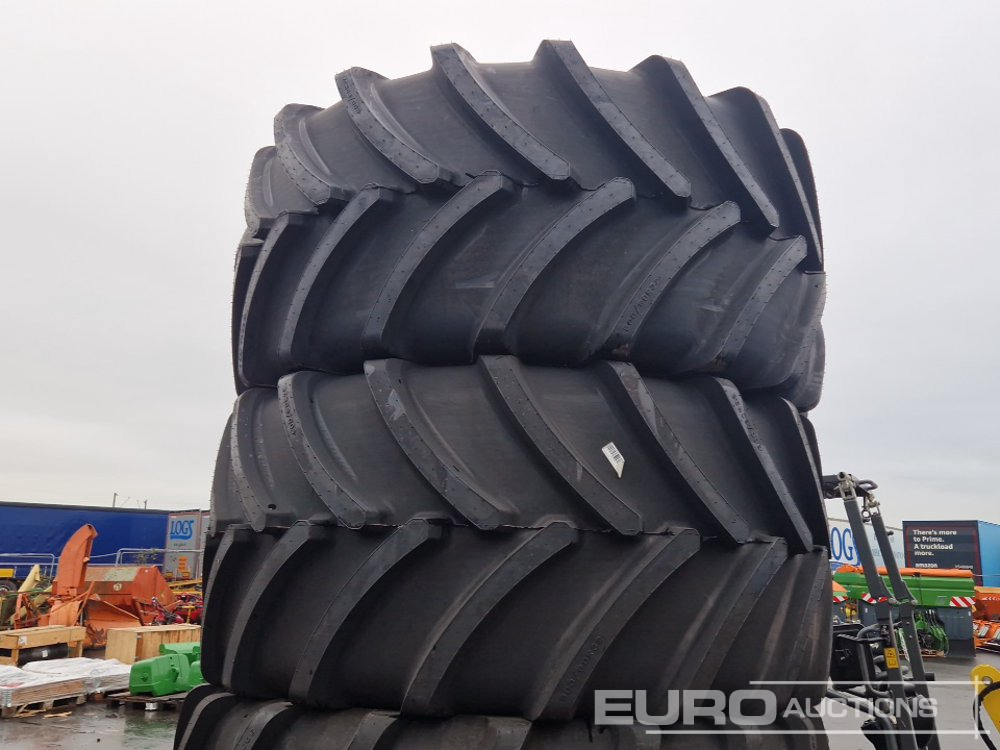 Unused Firestone 900/60R32 Tyres (4 of) - Pneu: photos 4 Unused Firestone 900/60R32 Tyres (4 of) - Pneu: photos 4