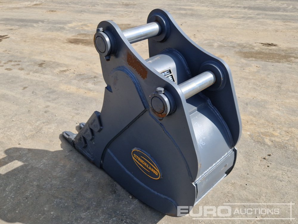 Unused Strickland 18" Digging Bucket, 80mm Pin to suit JCB JS160 - Godet: photos 2 Unused Strickland 18" Digging Bucket, 80mm Pin to suit JCB JS160 - Godet: photos 2