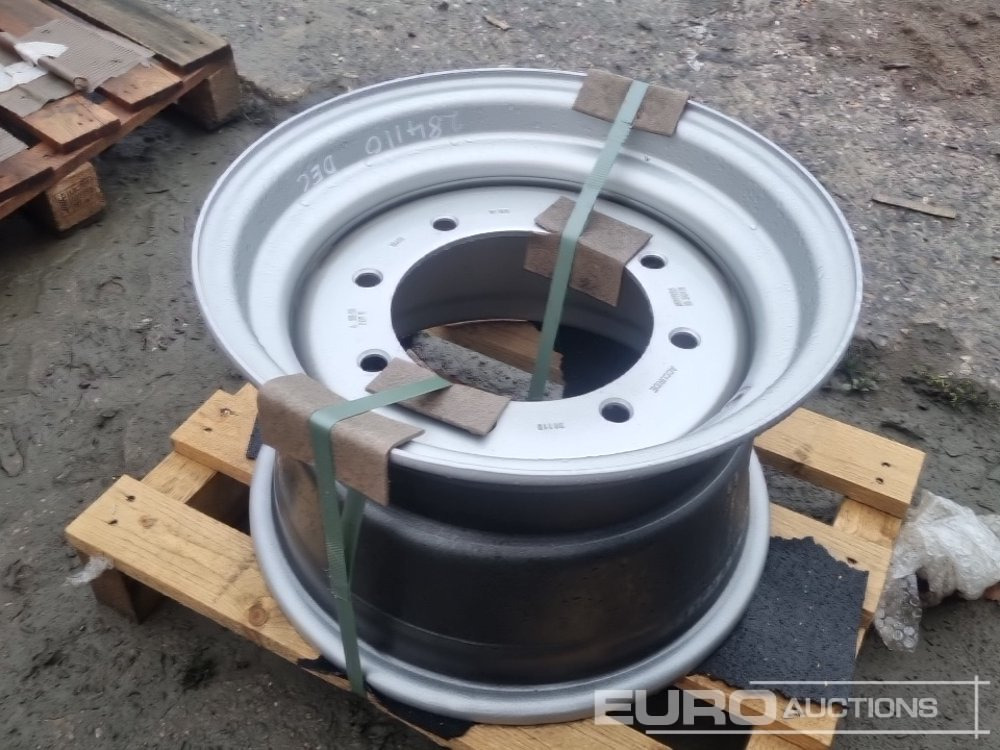 Unused Wacker Neuson Rim - Pneu: photos 1 Unused Wacker Neuson Rim - Pneu: photos 1