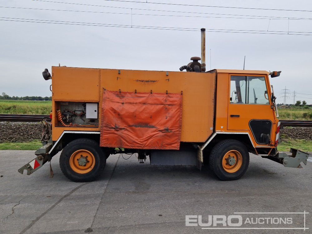 V.Meili Diesel Rail Cleaning/Grindimg Vehicle - Quadricycle: photos 5 V.Meili Diesel Rail Cleaning/Grindimg Vehicle - Quadricycle: photos 5