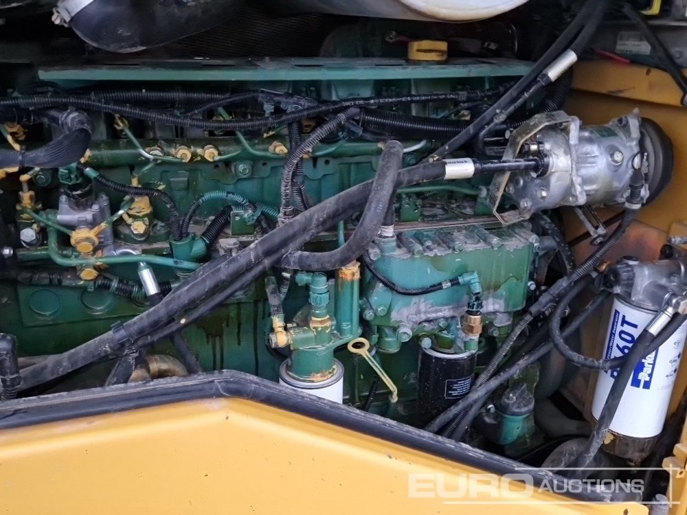 Chargeuse sur pneus Volvo L110E: photos 21