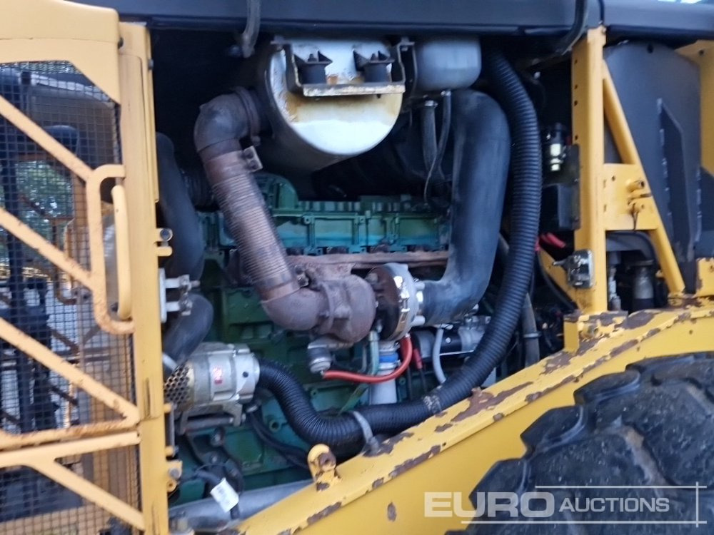Chargeuse sur pneus Volvo L110E: photos 23