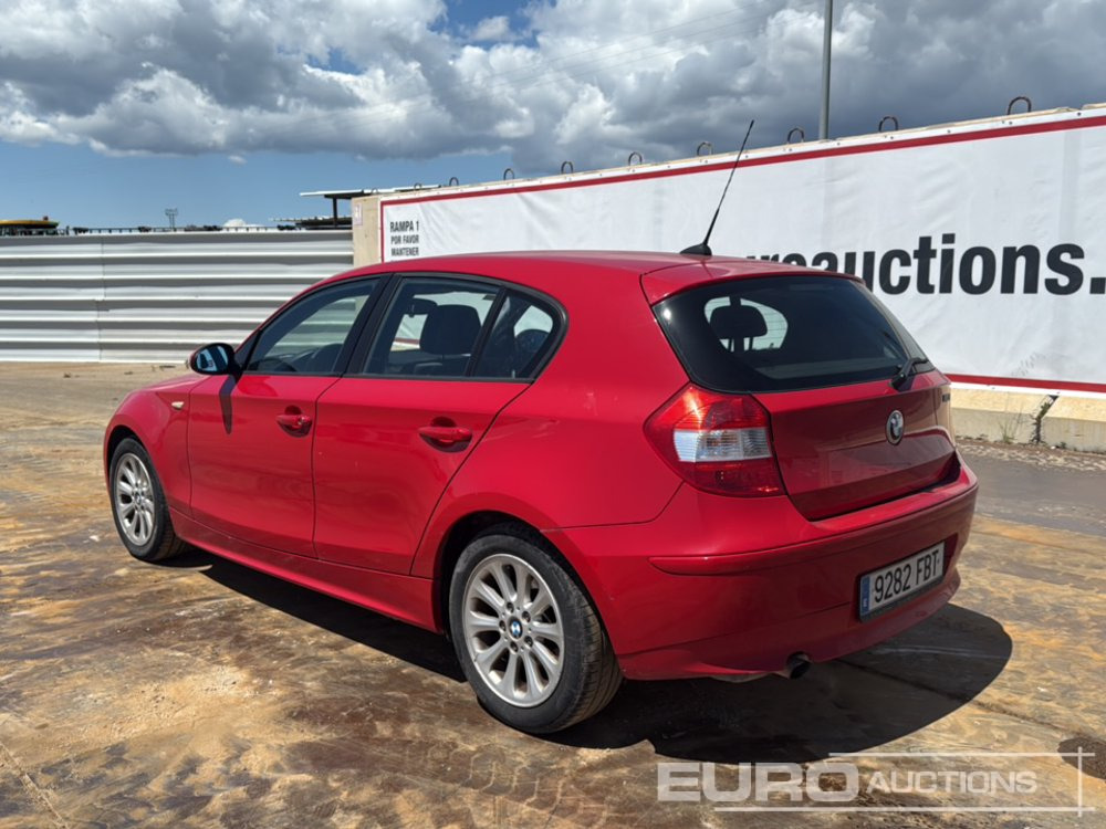 BMW 116I - Voiture: photos 3 BMW 116I - Voiture: photos 3