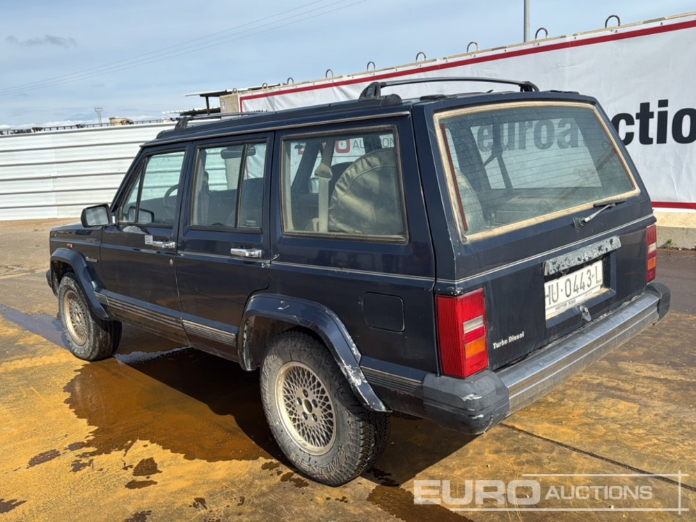 1993 Jeep Cherokee - Engins de chantier: photos 3 1993 Jeep Cherokee - Engins de chantier: photos 3