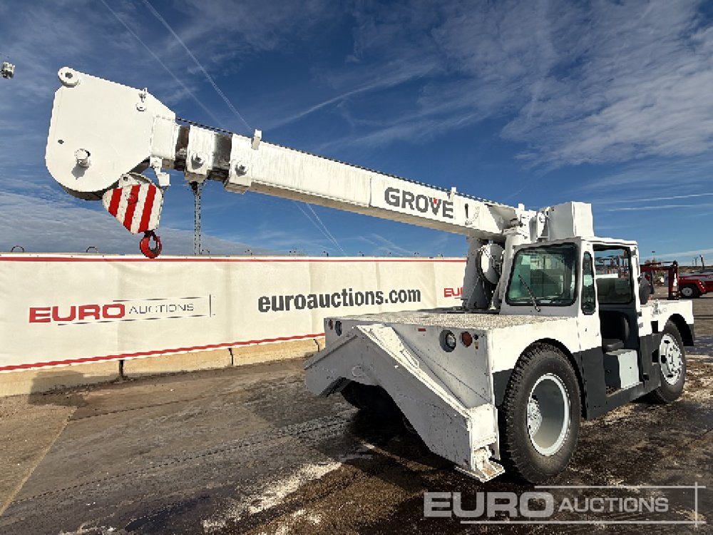 Grove 4x2 Crane, Stabilisers - Grue mobile: photos 1 Grove 4x2 Crane, Stabilisers - Grue mobile: photos 1