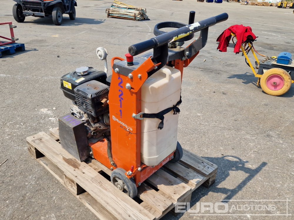 Husqvarna FS400LV - Travaux routiers: photos 1 Husqvarna FS400LV - Travaux routiers: photos 1