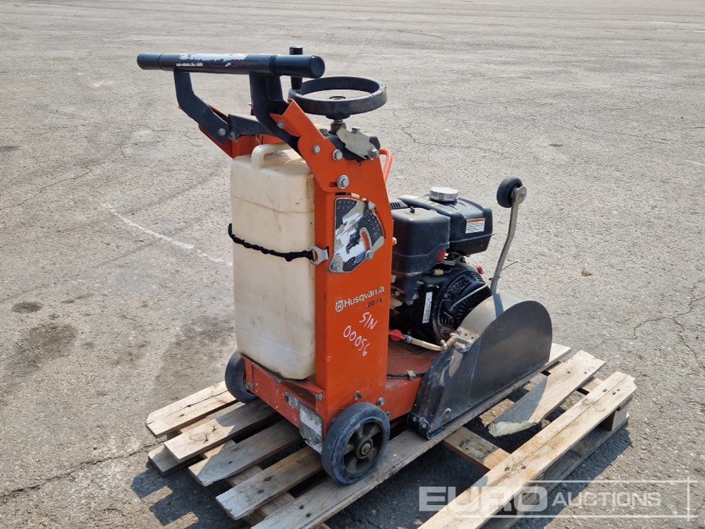 Husqvarna FS400LV - Travaux routiers: photos 1 Husqvarna FS400LV - Travaux routiers: photos 1