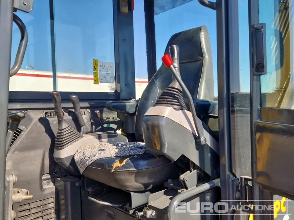 Mini pelle Komatsu PC56-7: photos 34